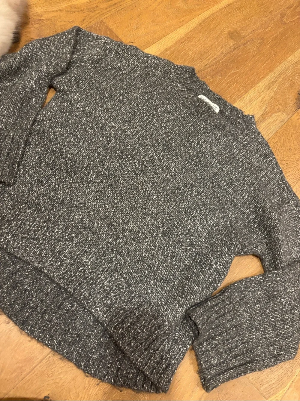Rachel Zoe gray sweater